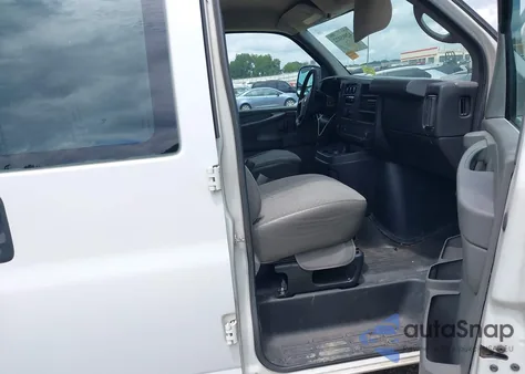 2011 Chevrolet Express 2500 Work Van from USA, damaged, VIN 1GCWGFCG6B1132632